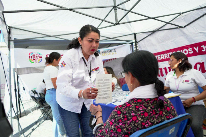 Vecinas y vecinos de Oaxaca de Juárez se benefician con los diferentes servicios de Cayapadu Lii
