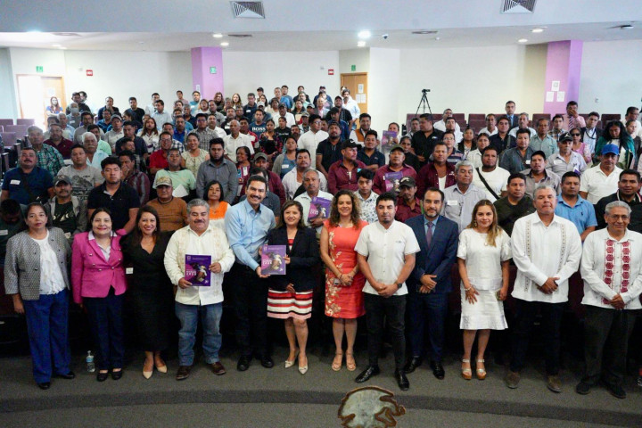 Participa Ray Chagoya en la Capacitación Manual del Alcalde 2025