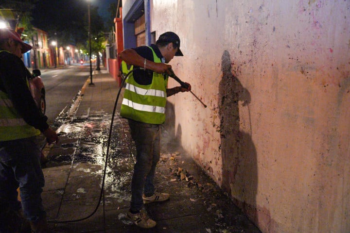 Trabajos nocturnos fortalecen la imagen y funcionalidad del Centro Histórico
