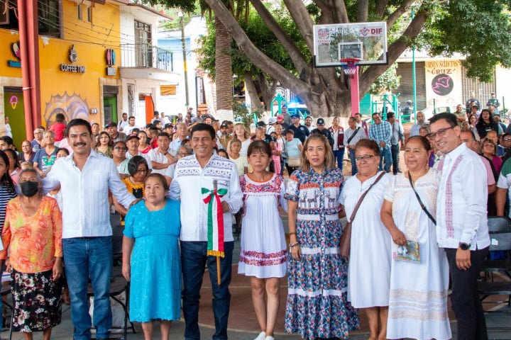 Encabezan Ray Chagoya y Salomón Jara Cruz recorrido por agencias municipales para anunciar inversión histórica