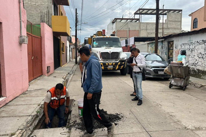 Con Destape al drenaje se fortalece infraestructura pluvial en Oaxaca de