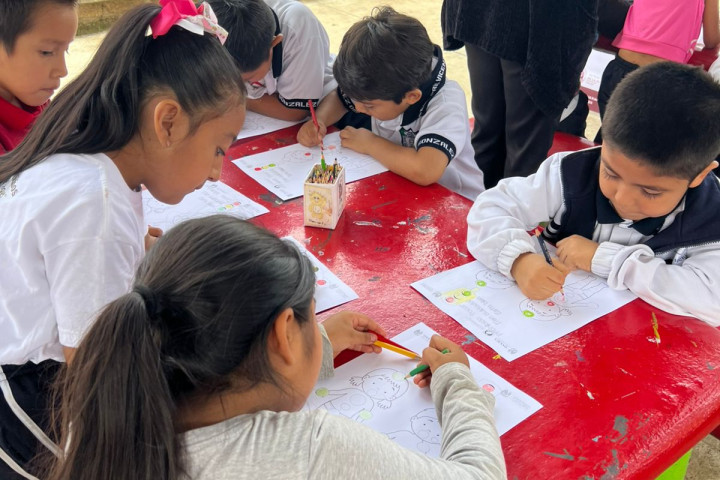 Llega el “Día Azul, por una infancia feliz” a la zona del Mercado de Abasto