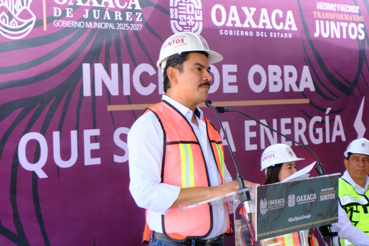 Inician obras de pavimentación en la calle Genaro Vásquez, Pueblo Nuevo