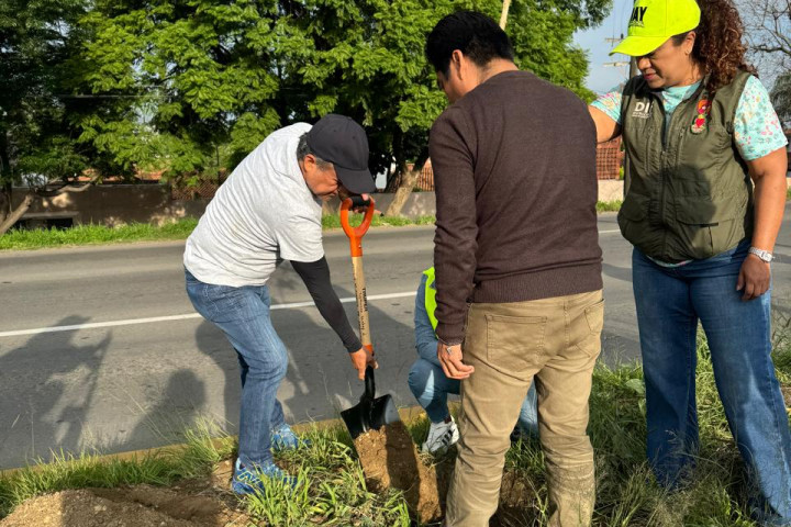 Con Tequio vecinal luce nuevo rostro la agencia de Santa Rosa