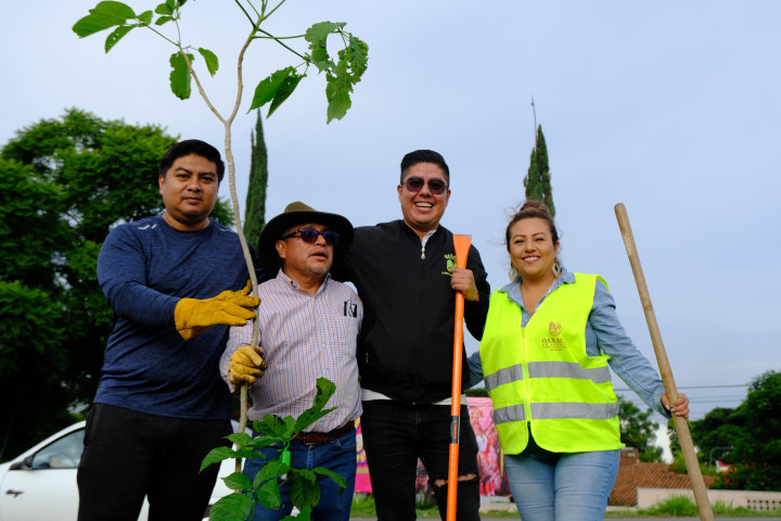 Con Tequio vecinal luce nuevo rostro la agencia de Santa Rosa