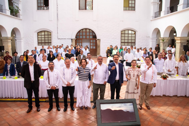 Oaxaca de Juárez recibe al notariado mexicano