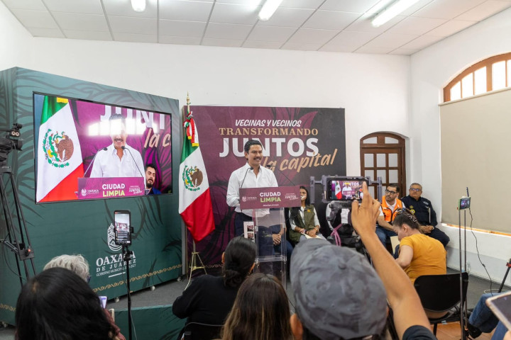 Avanza ordenamiento territorial en El Crestón; Ray Chagoya presenta acciones para regularización de colonias