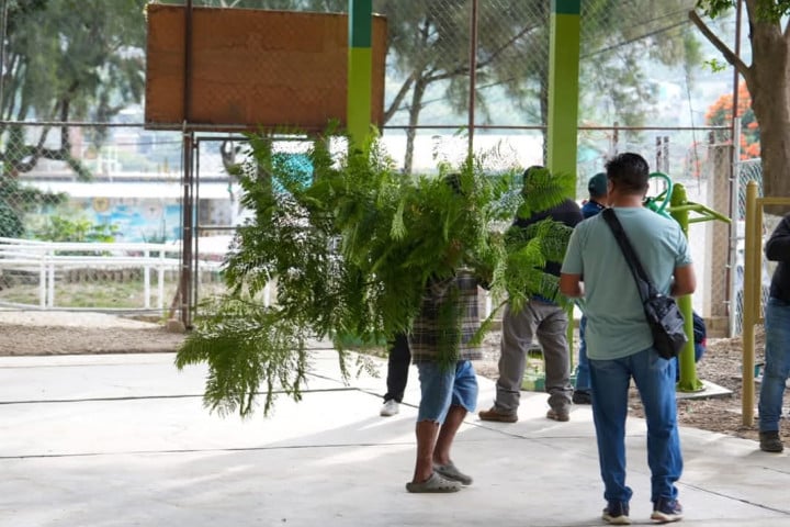 Tequio vecinal en Santa Rosa Panzacola fortalece la construcción de una ciudad limpia y segura
