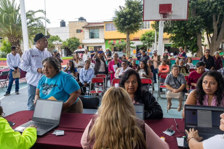 Gobierno de Ray Chagoya acerca servicios a San Martín Mexicapam mediante Diálogos Vecinales