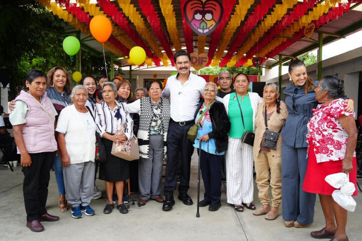 Oaxaca de Juárez celebra a las y los abuelos con un homenaje en la Casa de Día del DIF Municipal
