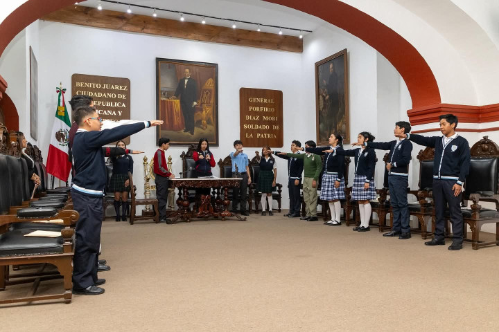 Juventud oaxaqueña toma la palabra en el Cabildo Juvenil 2025