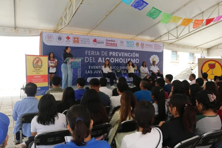 Municipio y Gobierno del Estado unen esfuerzos en la Feria de Prevención del Alcoholismo “El Precio del Primer Trago”