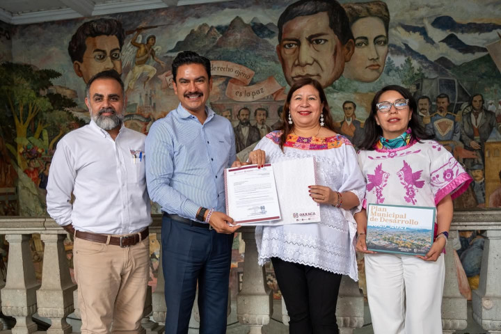 Oaxaca de Juárez, primer municipio en recibir la validación técnica de su Plan Municipal de Desarrollo