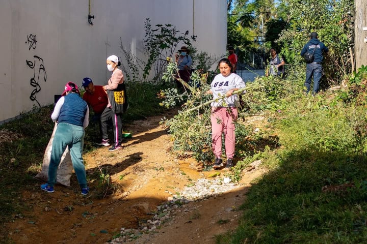 Continúan los tequios vecinales en Oaxaca de Juárez, fue el turno de San Felipe del Agua