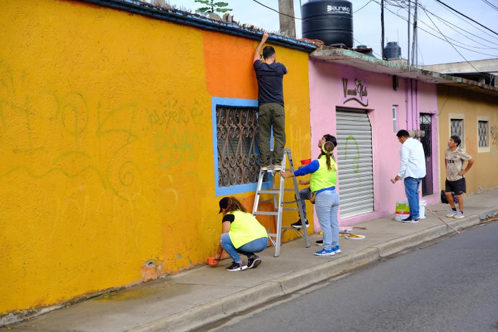 Vecinas y vecinos del Exmarquesado transforman su barrio con el Tequio Vecinal