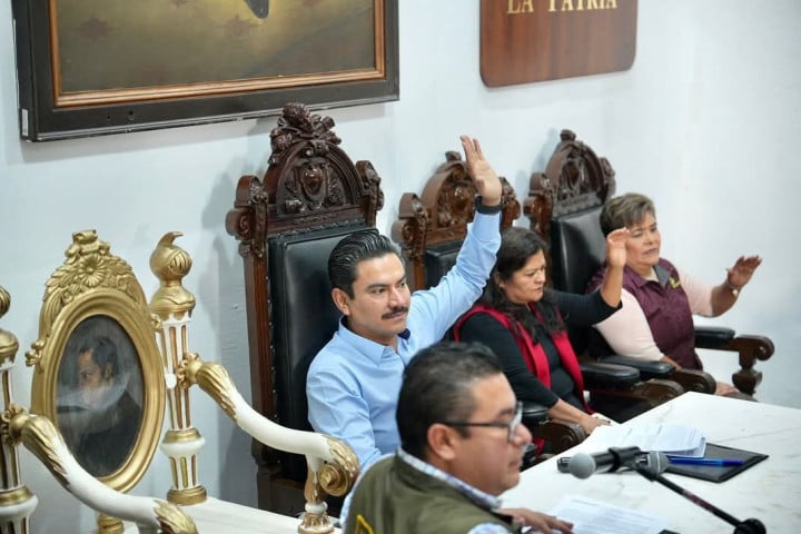 Cabildo de Oaxaca de Juárez impulsa acciones para una ciudad limpia, ordenada y segura