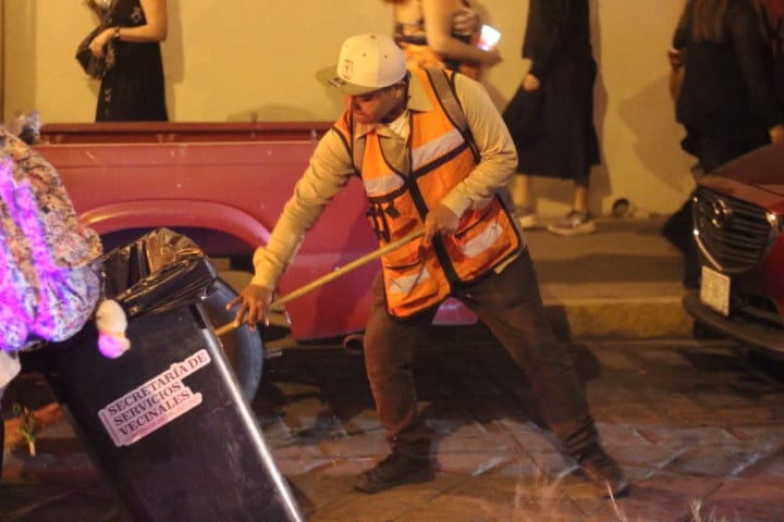 Oaxaca de Juárez mantiene una ciudad limpia durante las festividades de Día de Muertos