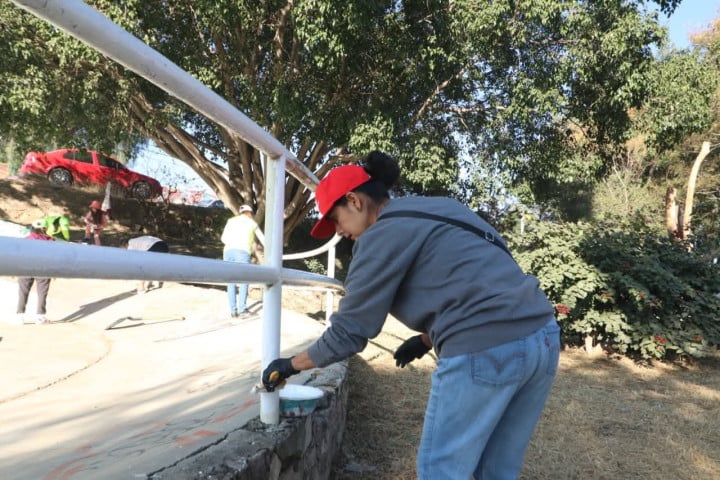 Megatequio de limpieza en las riberas del río Atoyac contribuye a una ciudad segura