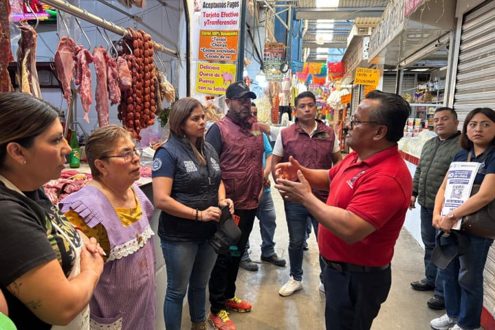 Concluyen platicas informativas sobre el programa “Todo en Uno” de la Fiscalía General del Estado en los 14 mercados de la capital