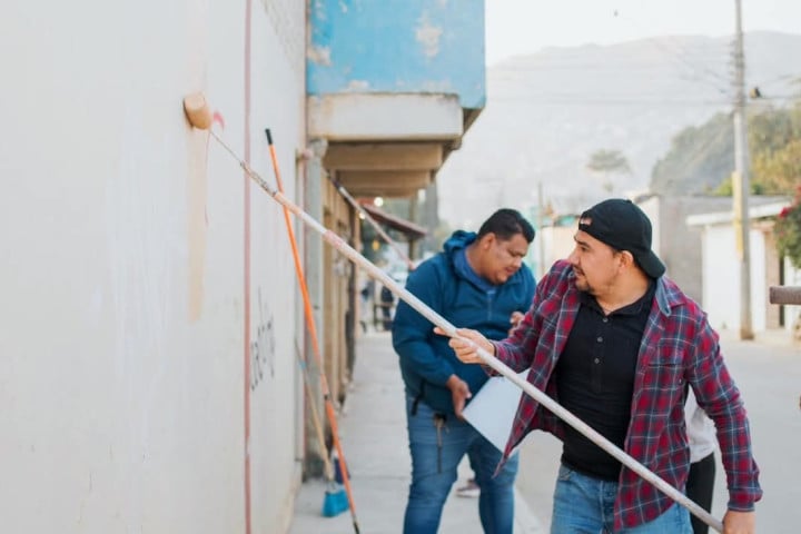 Oaxaca de Juárez avanza con acciones de limpieza y orden en la colonia Primavera de San Martín Mexicapam