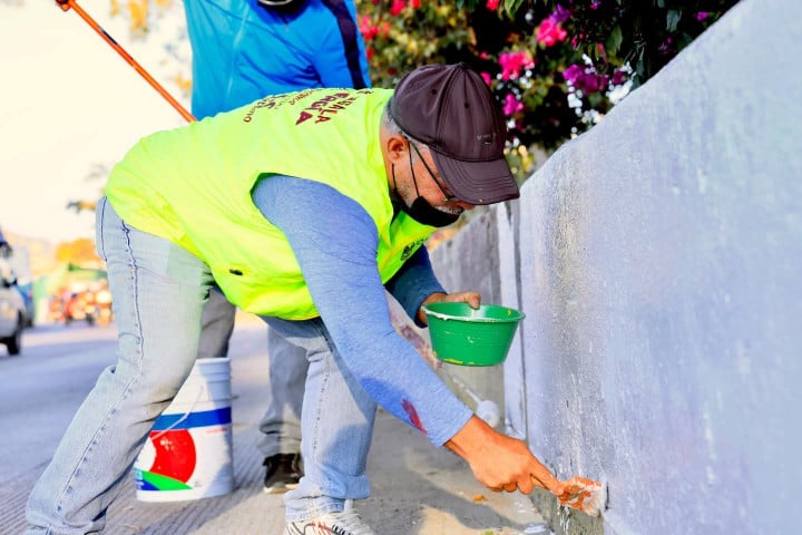 Tequio fortalece la limpieza y el trabajo vecinal en la colonia Arboleda
