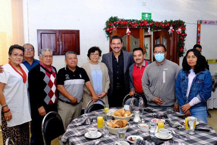 Ray Chagoya refrenda compromiso de trabajo conjunto con medios de comunicación