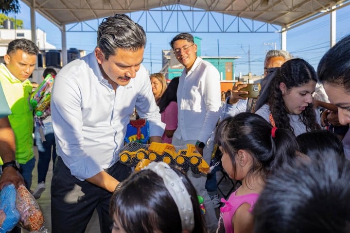 La magia de los Reyes Magos recorre las agencias de Oaxaca de Juárez