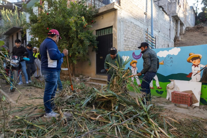 Tequio Vecinal fortalece el orden y la convivencia en la colonia Mártires de Río Blanco