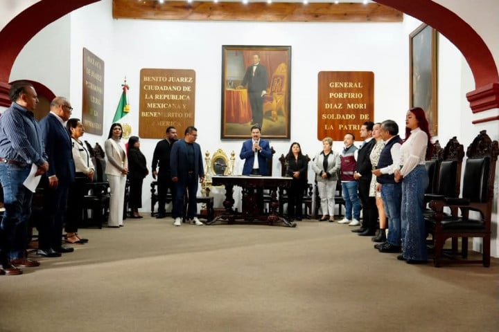 Cabildo de Oaxaca de Juárez refrenda unidad para trabajar con cercanía y en territorio